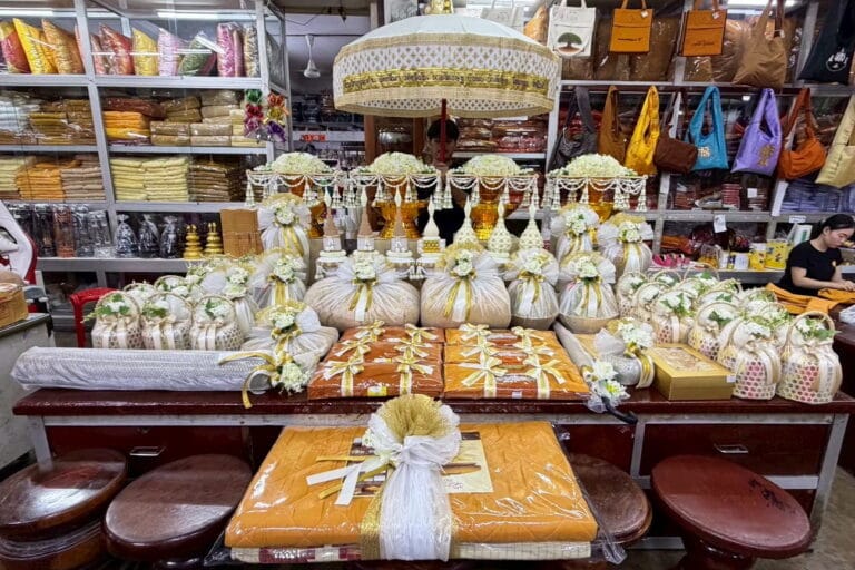 ตัวอย่างชุดเครื่องบวช แบบที่ 6